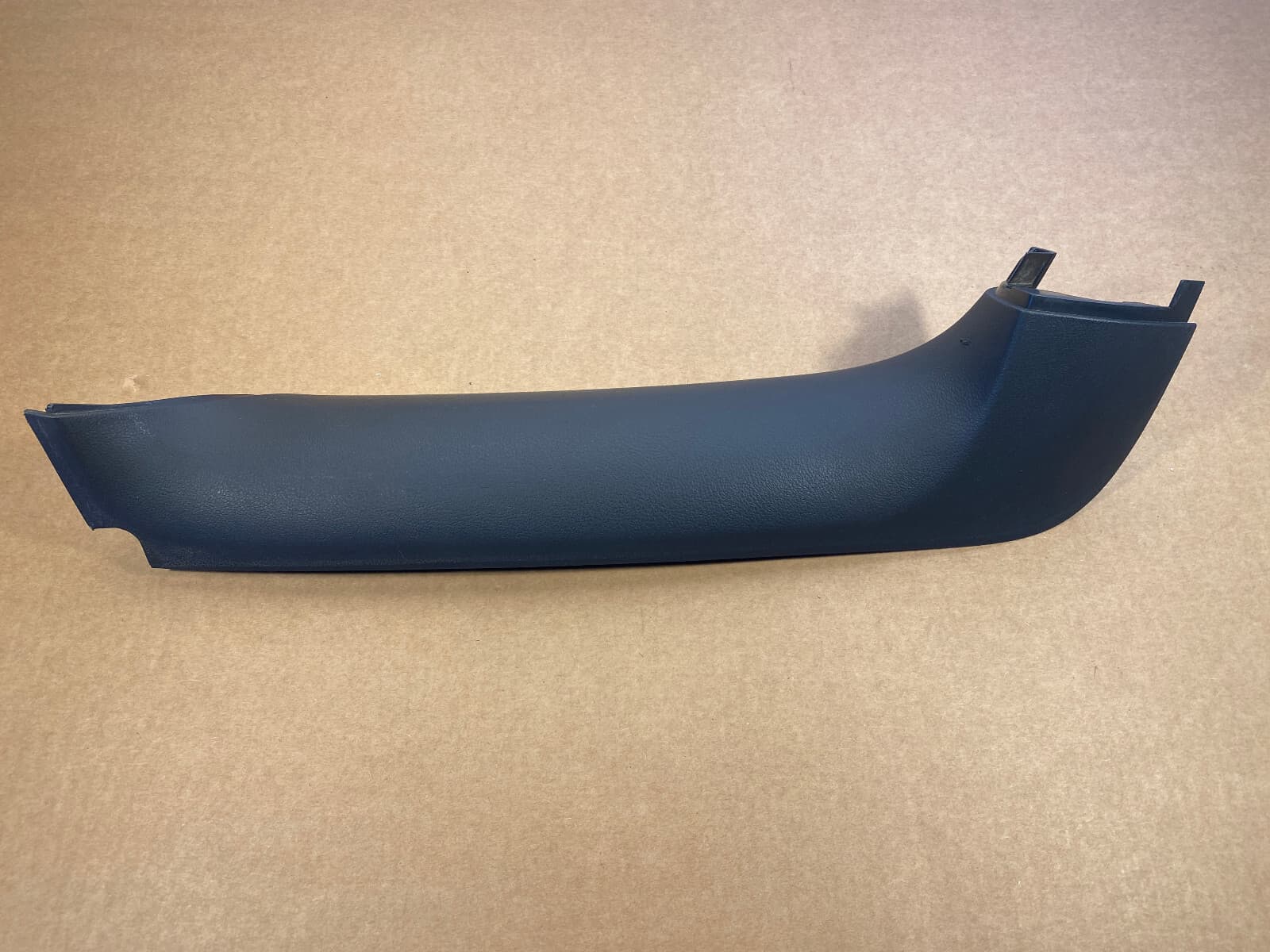 VW VW Touareg GENUINE Tailgate Trim Right 7L6867672