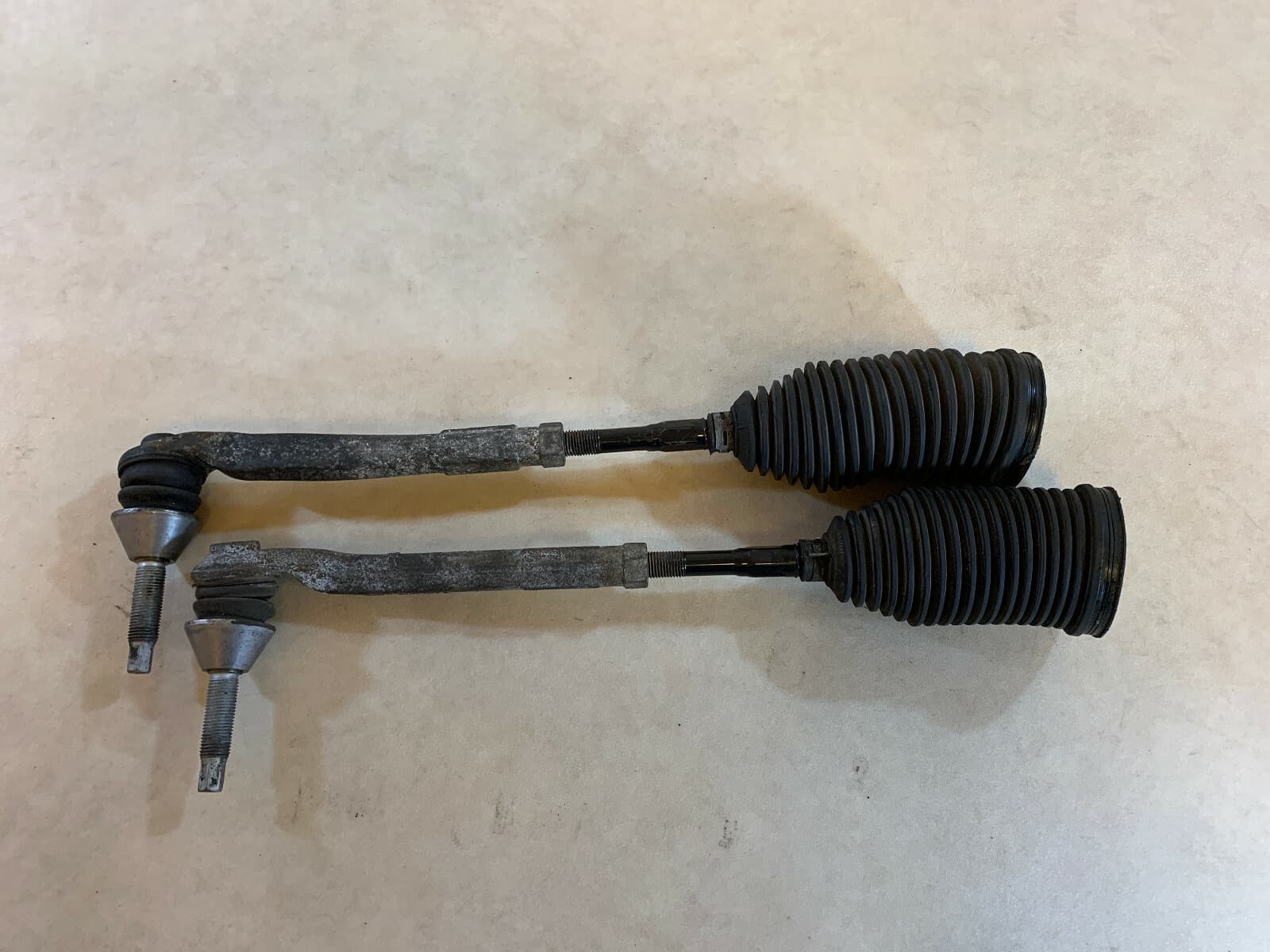 MERCEDES-BENZ Mercedes C E W205 C205 W213 C213 GENUINE Steering Rack Tie Rod Bellow Set