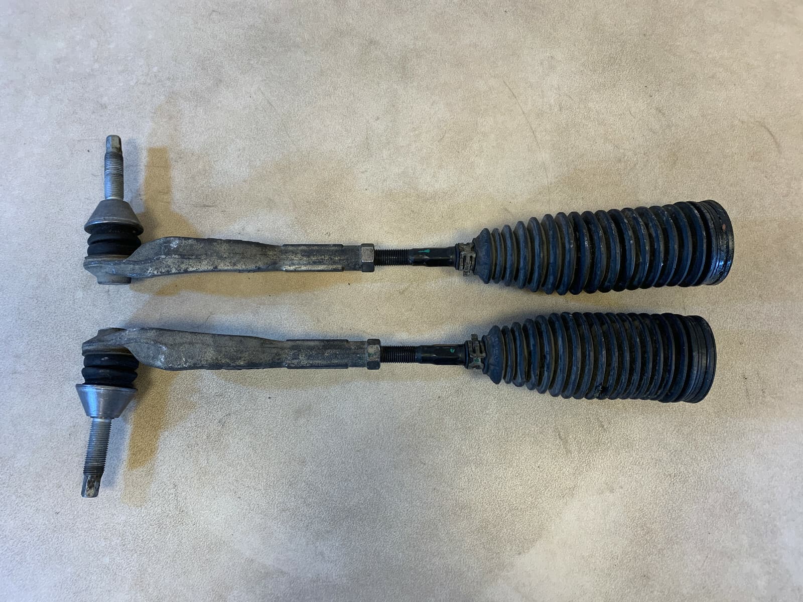 Mercedes GLC W253 C253 GENUINE Steering Rack Tie Rod Bellow Set