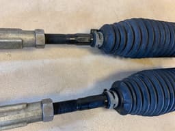 MERCEDES-BENZ Mercedes GLC W253 C253 GENUINE Steering Rack Tie Rod Bellow Set — thumbnail 3