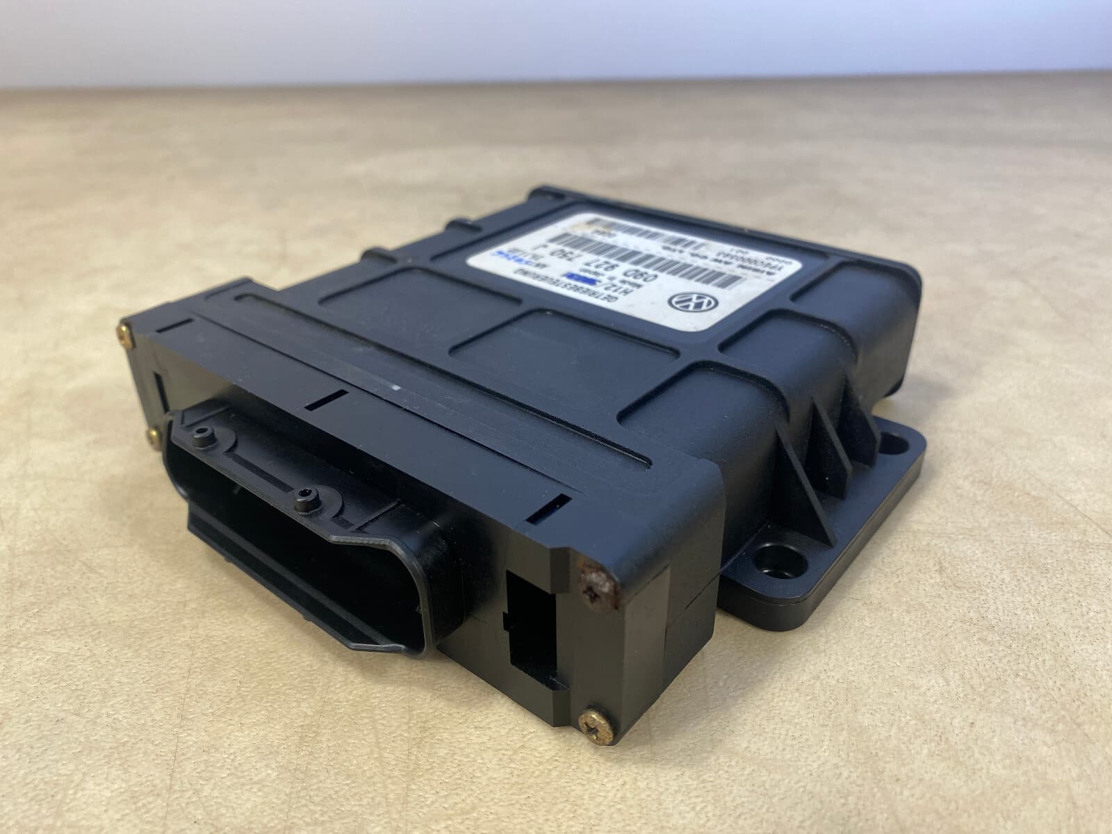 GENUINE VW TOUAREG 2004-2010 GEARBOX CONTROL UNIT ECU 09D927750J