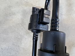 PORSCHE Porsche 911 991 Genuine Ventilation Line Hose with Pressure Regulator — thumbnail 10