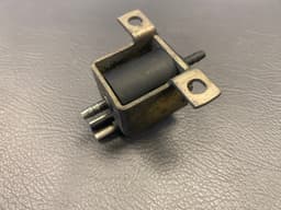 MERCEDES-BENZ Mercedes SL S G class W129 W140 W463 GENUINE Vacum Solenoid Valve A0015408697 — thumbnail 7