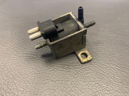 MERCEDES-BENZ Mercedes SL S G class W129 W140 W463 GENUINE Vacum Solenoid Valve A0015408697 — thumbnail 4