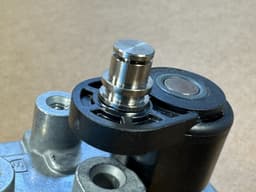 BMW BMW G30 G31 G11 G12 G05 G06 G07 5.0d M550dX GENUINE NEW Turbocharger Actuator — thumbnail 10