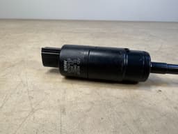 BMW Genuine BMW 3 E90 5 E60 X5 E70 E53 7 E65 Wash pump head lamp cleaning 6712837743 — thumbnail 10