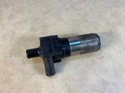 MERCEDES-BENZ Mercedes C E G class W202 W210 W463 GENUINE Water Circulation Pump — thumbnail 1