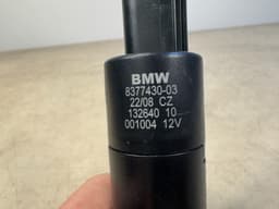 BMW Genuine BMW 3 E90 5 E60 X5 E70 E53 7 E65 Wash pump head lamp cleaning 6712837743 — thumbnail 2