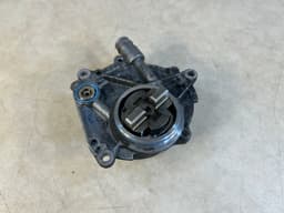 PORSCHE Porsche 911 991 Genuine 3.8 Engine Vacuum Pump 9A111009006 Petrol — thumbnail 1