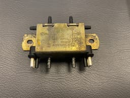MERCEDES-BENZ Mercedes SL S G class W129 W140 W463 GENUINE Vacum Solenoid Valve A0025400697 — thumbnail 1