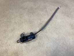 BMW Genuine BMW X5 E70 Trunk Lid Lock Bottom Right 51247162147 — thumbnail 7