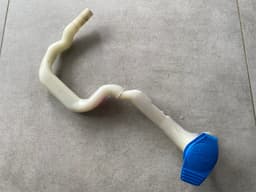 VW VW TOUAREG 7L 02-07 Screen Washer Fill Neck Pipe 7L5955463A — thumbnail 3