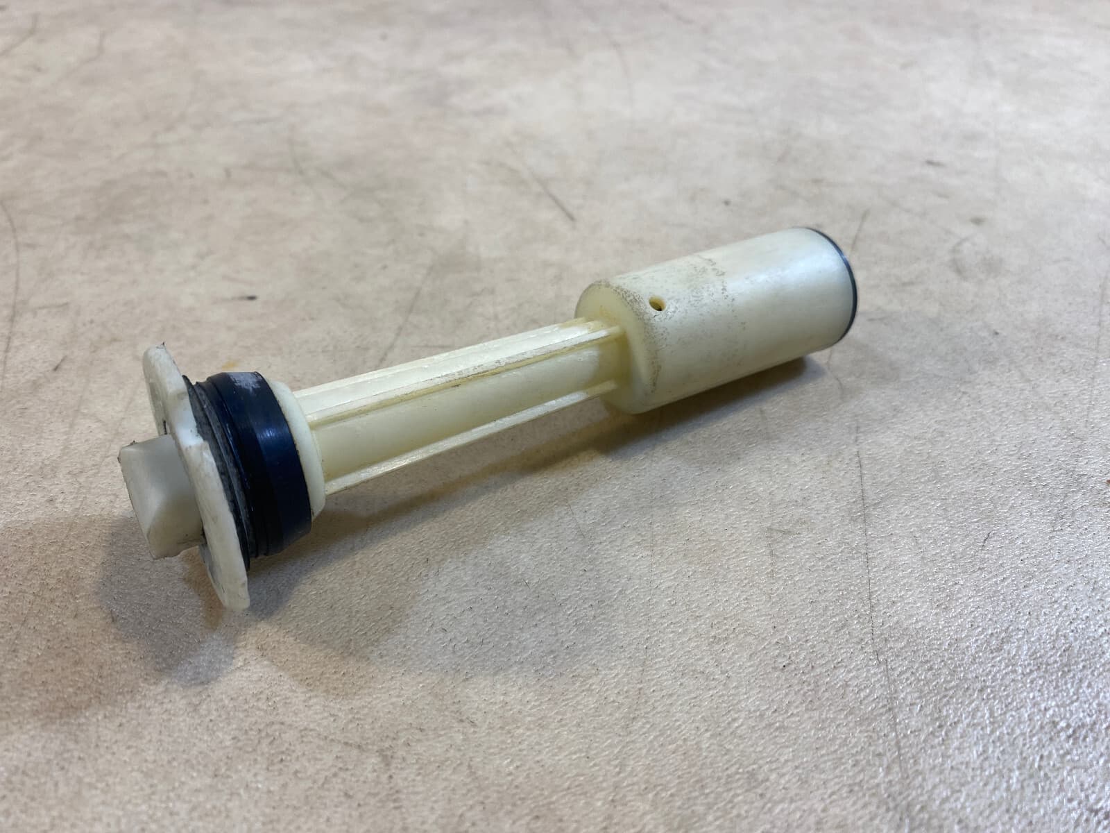 MERCEDES-BENZ Mercedes G class W463 GENUINE Washer Level Sensor A2105400545