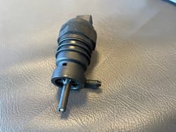 MERCEDES-BENZ Mercedes A C E G S class W168 W203 W204 W210 W463 W220 Genuine Washer Pump — thumbnail 8