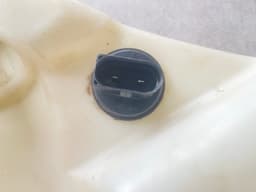 VW VW TOUAREG 7L 02-07 Windshield Washer Tank 7L0955453 — thumbnail 5