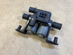 BMW BMW X5 E53 E70 F15 F85 X6 E71 E72 F16 F86 Water valve 64116910544 — thumbnail 8