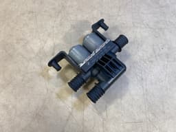 BMW BMW X5 E53 E70 F15 F85 X6 E71 E72 F16 F86 Water valve 64116910544 — thumbnail 2