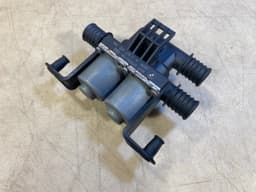 BMW BMW X5 E53 E70 F15 F85 X6 E71 E72 F16 F86 Water valve 64116910544 — thumbnail 5