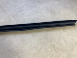 BMW GENUINE BMW X5 E70 Front Left Door Inner Weatherstrip 51337207217 — thumbnail 10