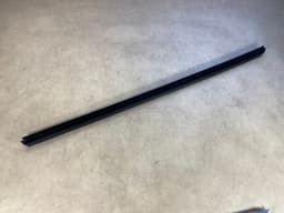 BMW GENUINE BMW X5 E70 Front Left Door Inner Weatherstrip 51337207217 — thumbnail 8
