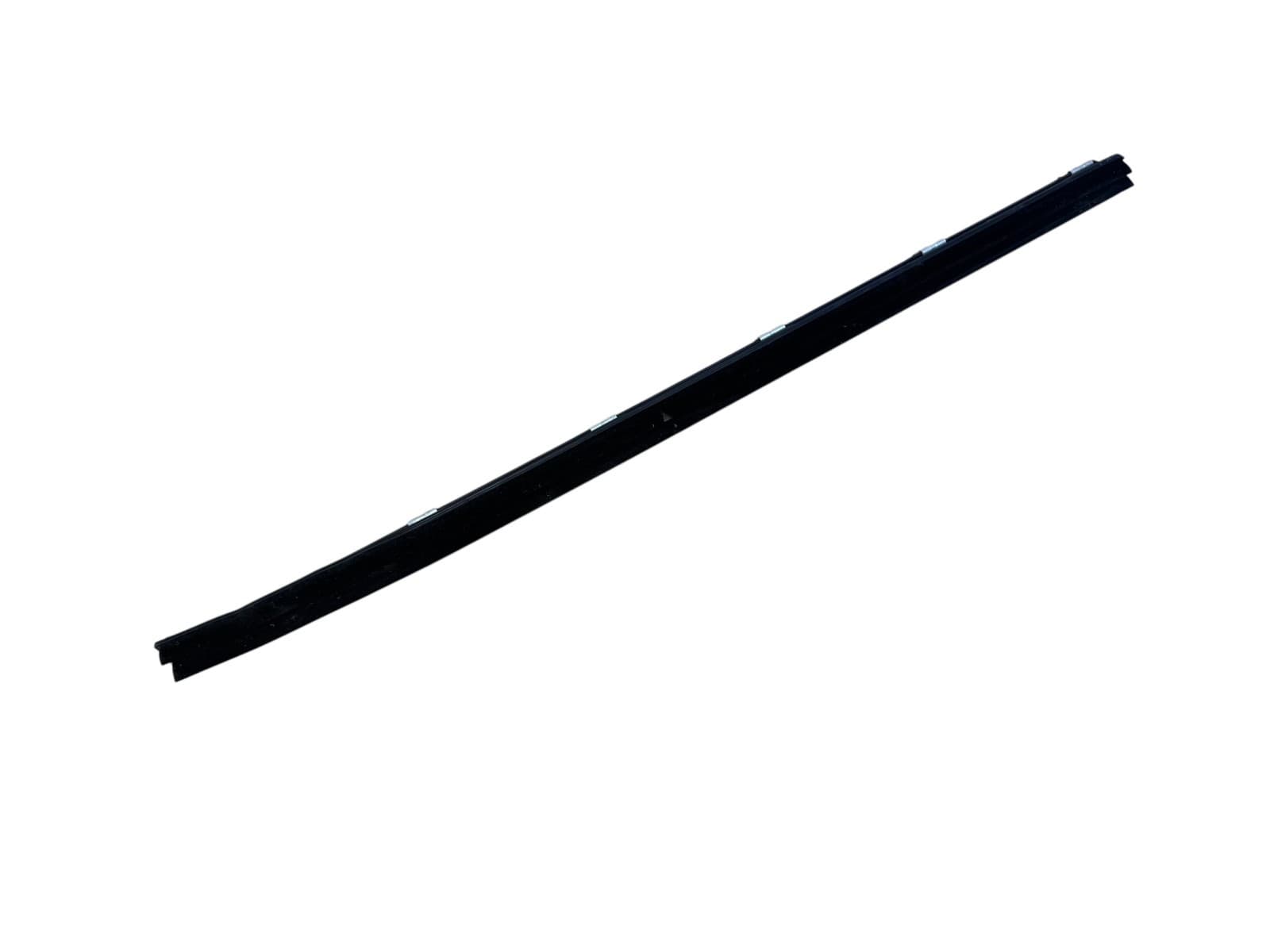 LAND ROVER GENUINE Land Rover Range Rover Sport L320 FRONT RIGHT DOOR WINDOW SEAL CGE000902