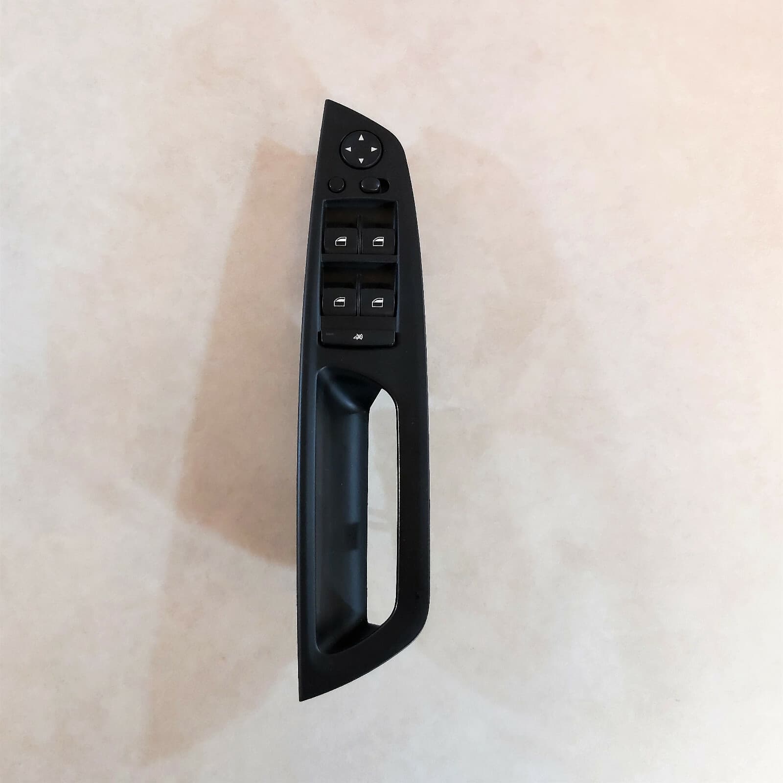 BMW BMW X5 e70 X6 e71 e72 GENUINE Window Regulator Switch BLACK 61319218044