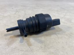 MERCEDES-BENZ Mercedes A C E G S class W168 W203 W204 W210 W463 W220 Genuine Washer Pump — thumbnail 1