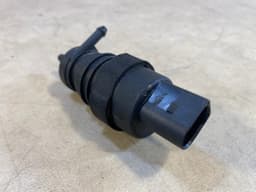 MERCEDES-BENZ Mercedes A C E G S class W168 W203 W204 W210 W463 W220 Genuine Washer Pump — thumbnail 3