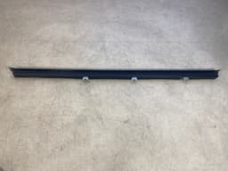 BMW GENUINE BMW X5 E70 Rear Right Door Inner Weatherstrip 51357207220 — thumbnail 7