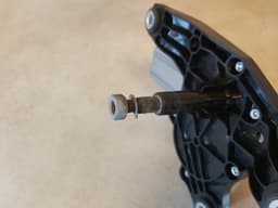 BMW BMW X1 E84 XDRIVE WASHER WIPER MOTOR REAR BACK GLASS WINDOW ASSEMBLY 67632990856 — thumbnail 7