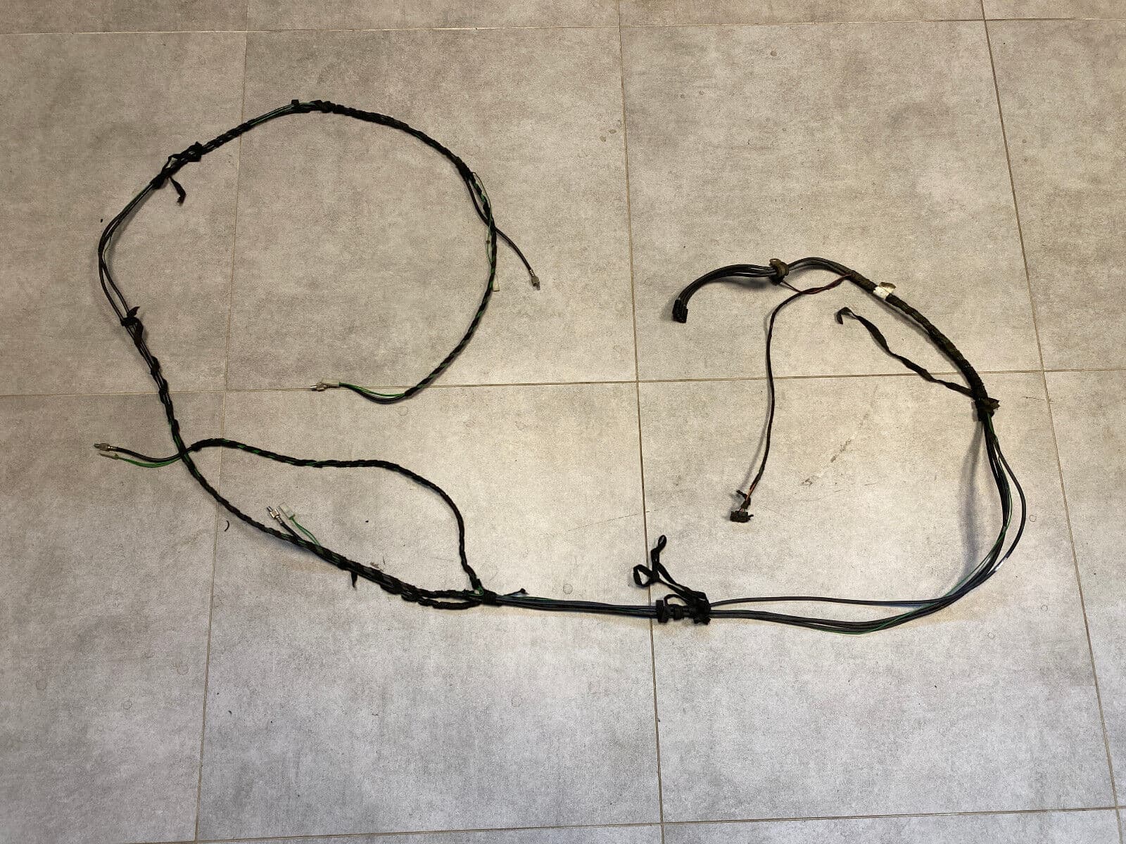 MERCEDES-BENZ Mercedes G class W463 GENUINE Antenna Wire A4635406506