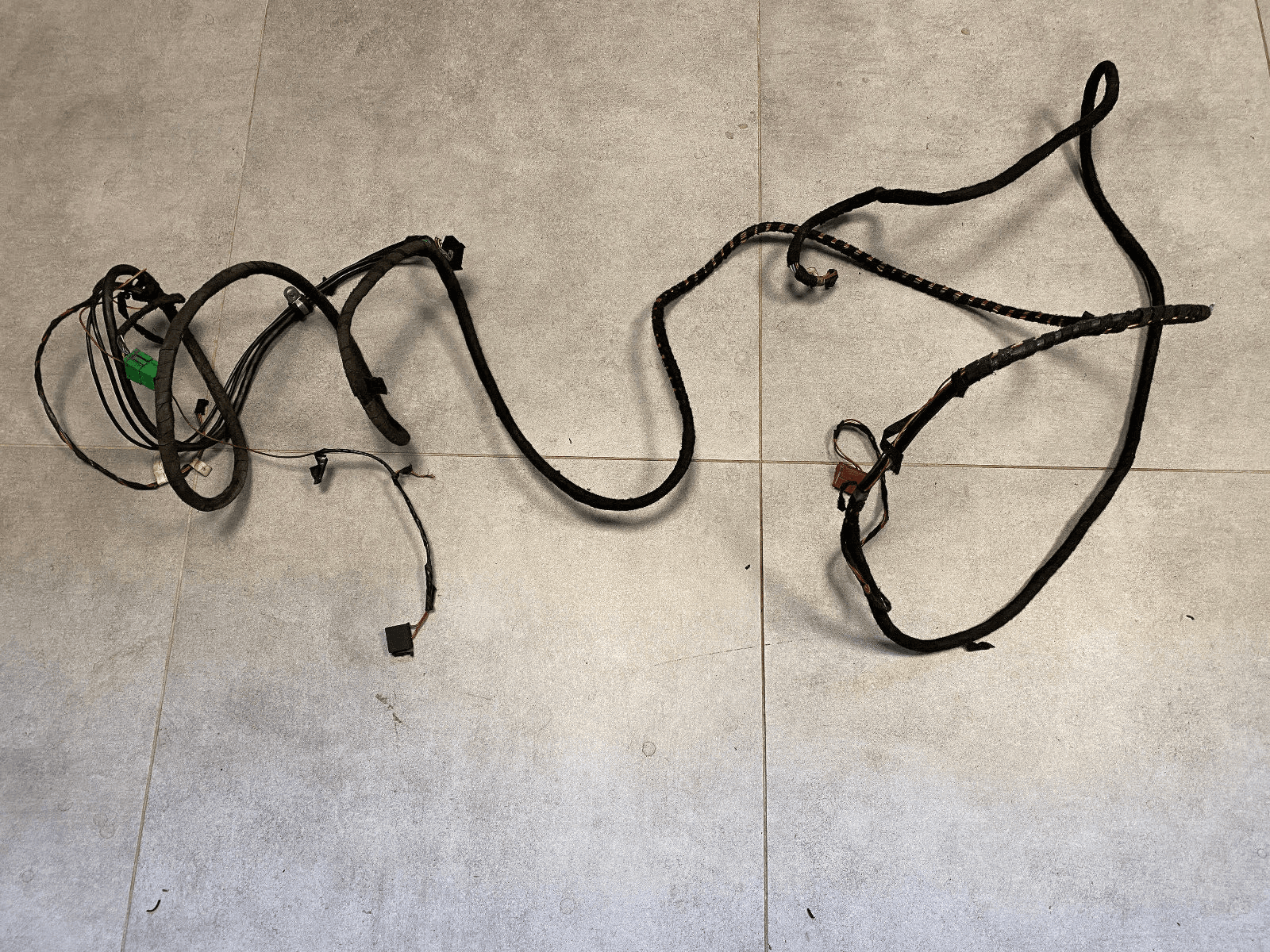 MERCEDES-BENZ Mercedes G class W463 GENUINE Cable Harness A4635405706