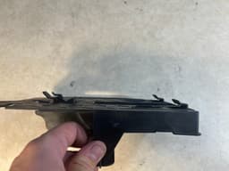AUDI GENUINE Audi Q7 4M Onboard Supply Module Bracket Mounting 4M0907286 — thumbnail 9