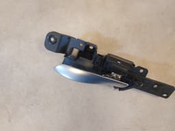 BMW Genuine BMW Hybrid X6 E71 E72 Hybrid X6 30dX Door Opener Rear Left 51229112439 — thumbnail 4