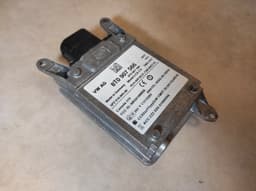 AUDI AUDI A4, A5 S5, Q5 - REAR BLIND SPOT MONITOR MODULE RADAR,8T090756 — thumbnail 1