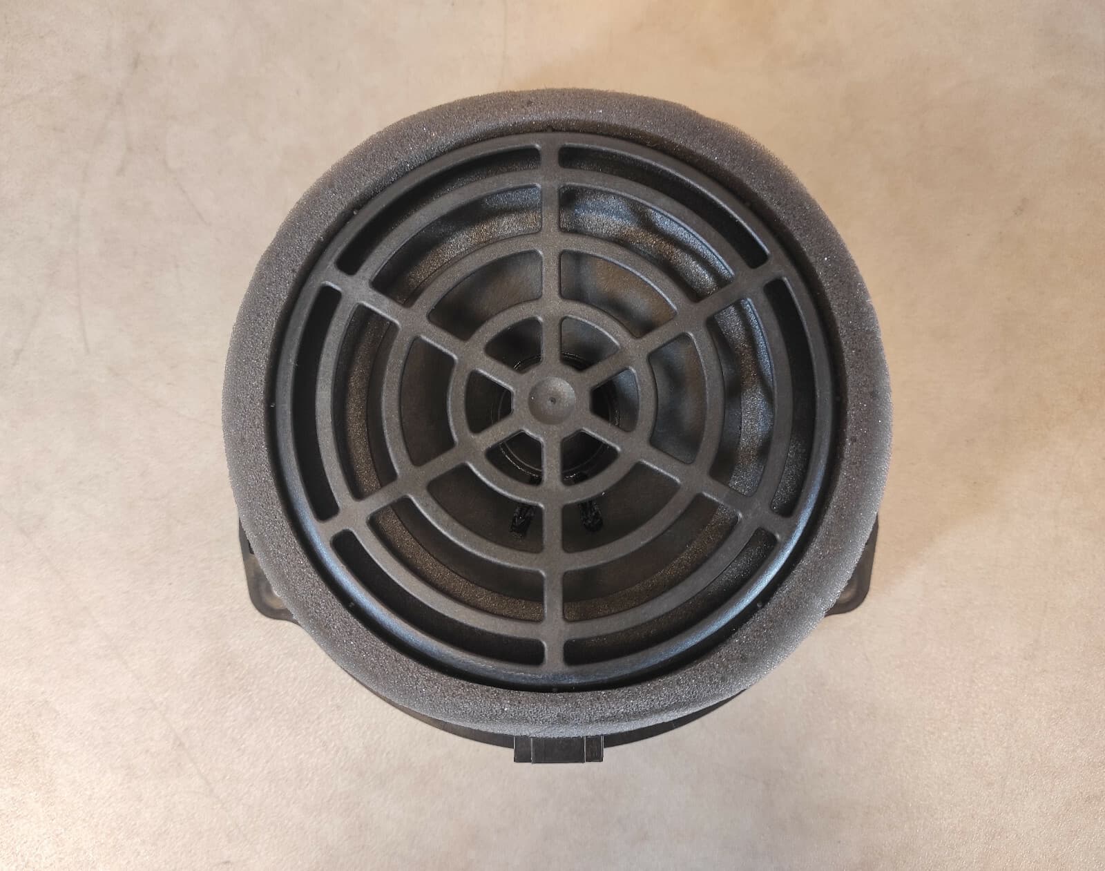 BOSE AUDI A6 C7 RS6 RS7 4G LEFT & RIGHT REAR DOOR SOUND SPEAKER WOOFER 4G0035411