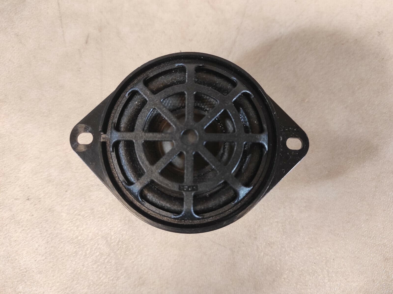 AUDI A4/S4 8K A5/S5 8F 8T SKODA VW POLO - DASHBOARD SOUND SPEAKER, 8T0 035 397 A