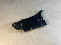 AUDI GENUINE Audi Q7 4M POWER SEAT CONTROL MODULE BRACKET 4M0907911 — thumbnail 1