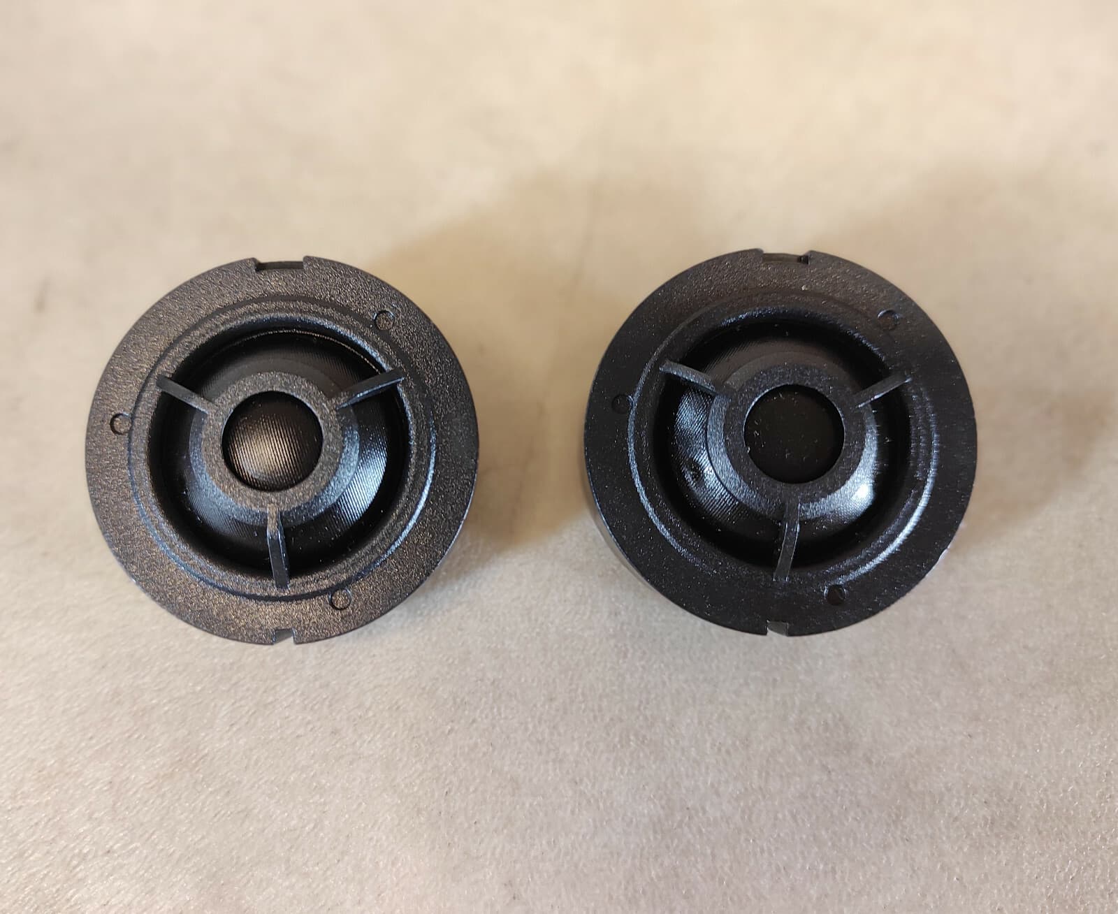 AUDI BANG&OLUFSEN AUDI A4 A5 RS5 S4 S5 - FRONT DOOR SPEAKERS LEFT&RIGHT, 8T0035399B