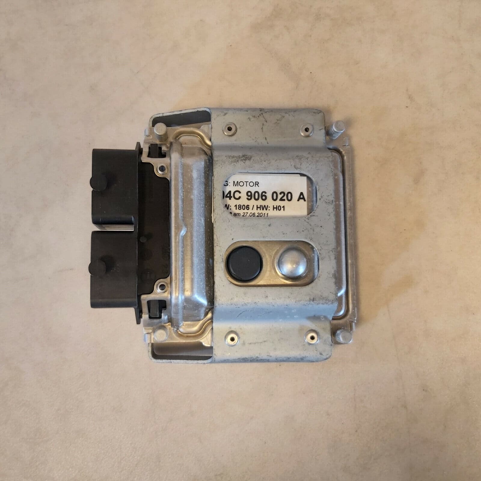 GENUINE VW Volkswagen Up 04C906020A 0261S06093 Highline engine ECU control unit