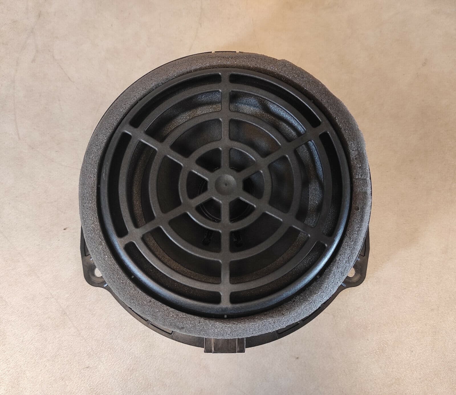 BOSE AUDI A6 C7 RS6 RS7 4G LEFT & RIGHT REAR DOOR SOUND SPEAKER WOOFER 4G0035411