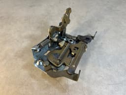 BMW GENUINE BMW 7 Series E23 Front Left Door Lock Catch 51211885915 LH — thumbnail 6