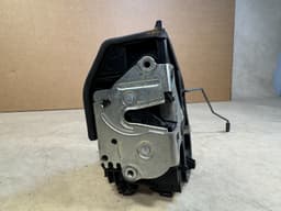 BMW BMW X5 E70 5 F10 7 F01 System latch Left Rear door lock control 51227202147 — thumbnail 2