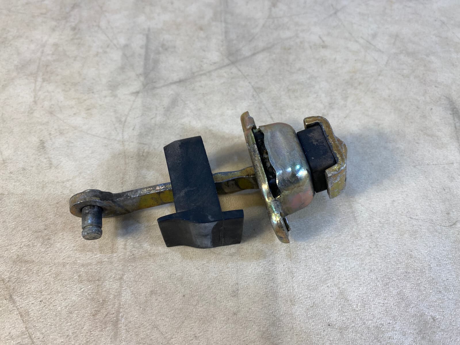 MERCEDES-BENZ Mercedes G class W463 GENUINE Front/Rear Door Limiter Left or Right A4637300116