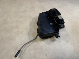 BMW BMW X5 E70 5 F10 7 F01 System latch LEFT Front door lock control 51217202143 — thumbnail 8