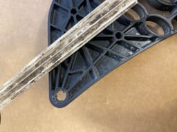 VW VW Touareg GENUINE Front Left Door Lock 7L0837867 — thumbnail 2