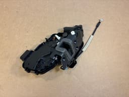 LAND ROVER GENUINE Land Rover Range Rover Sport L320 Rear Right Door Lock — thumbnail 8