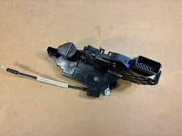 LAND ROVER GENUINE Land Rover Range Rover Sport L320 Rear Right Door Lock — thumbnail 5