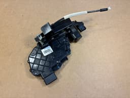 LAND ROVER GENUINE Land Rover Range Rover Sport L320 Rear Right Door Lock — thumbnail 7