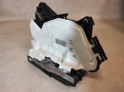 VW VOLKSWAGEN GOLF VI 2012 - LOCK DOOR FRONT RIGHT, 5K1837016D, 5K1 837 016 D — thumbnail 4